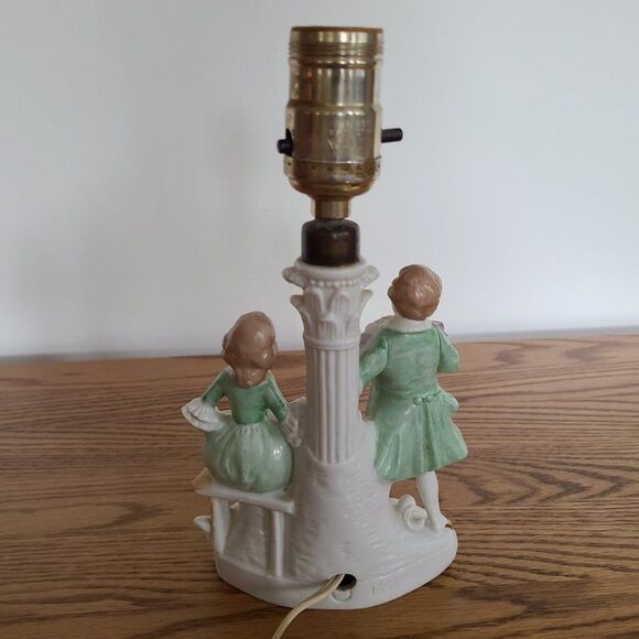Vintage Carl Schneiders Grafenthal Table Lamp Victorian Style Courting Couple - Picture 8 of 15